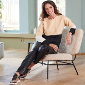 Damen-Hose mit Prägung 13.99 €