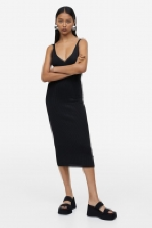 Bodycon-Kleid in Rippstrick 27.99 €