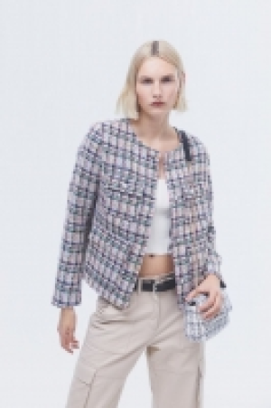 Jacke aus Strukturstoff 22.99 €
