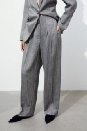 Elegante Hose mit hohem Bund 35.99 €