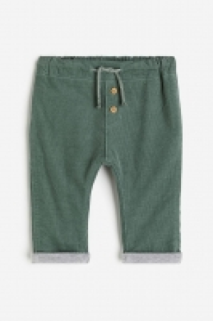 HM  Gefütterte Cordhose