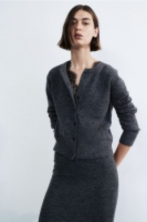 Gestrickter Cardigan 20.99 €