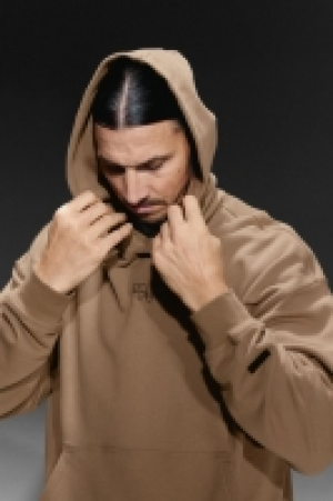 HM  DryMove Hoodie in Loose Fit