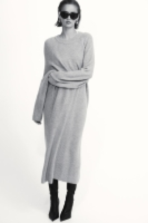 Strickkleid 23.99 €