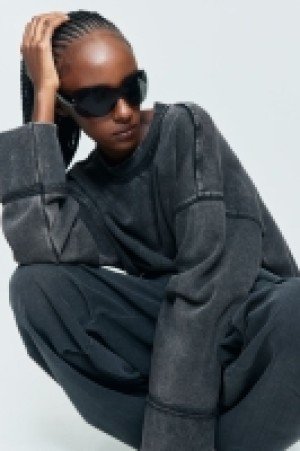 Oversized Sweatshirt 10.99 €