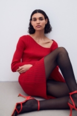 Bodycon-Kleid in Rippstrick 12.99 €