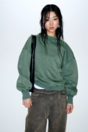 Oversized Sweatshirt 30.99 €