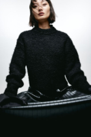 HM  Flauschiger Strickpulli