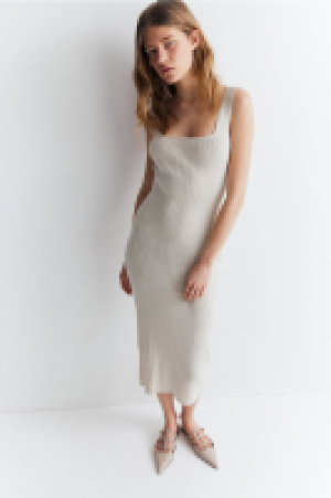 Bodycon-Kleid in Rippstrick 23.99 €