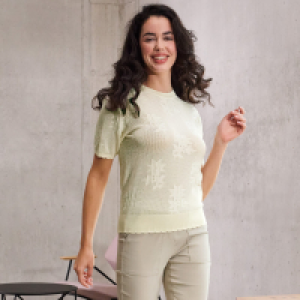 Damen-Pullover in Ajour-Strick-Design