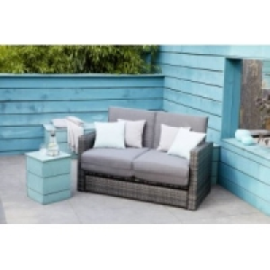 Rattan Lounge