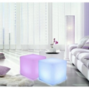 LED Sitzwürfel 40 x 40 cm 54.99 €