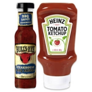 Bulls-Eye BBQ-Sauce oder Heinz Tomato Ketchup