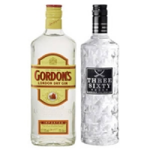 Gordons London Dry Gin oder Three Sixty Vodka