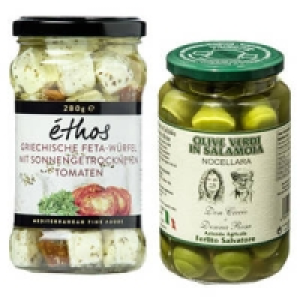 ethos griechische Feta-Würfel oder Ferlito Salvatore Oliven in Salzlak