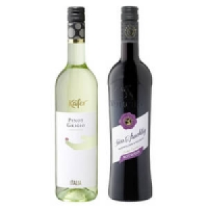 Deutschland/Rheinhessen Rotwild Dornfelder mit Regent oder Italien Kae