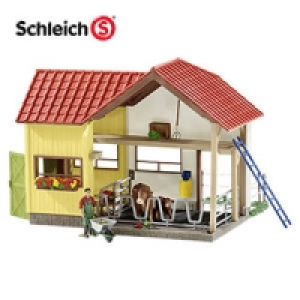 Scheune mit Tieren