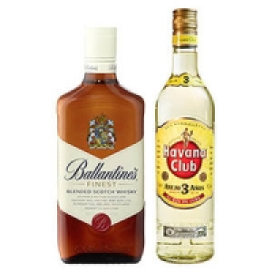 Havana Club Rum, 3 Jahre oder Ballantines Finest Scotch Whisky