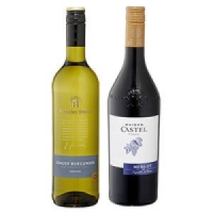 Deutschland/Pfalz Deutsches Weintor oder Frankreich Castel