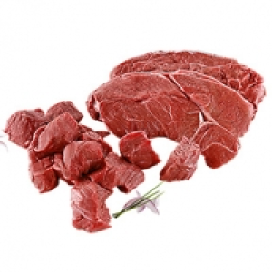 Frischer Rinderbraten oder Gulasch aus dem Nacken, ohne Knochen, je 1
