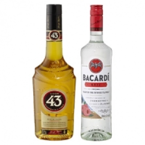 Licor 43 oder Bacardi Razz und weitere Sorten 31/32 % Vol. jede 0,7-l-