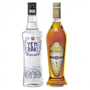 Yeni Raki oder Metaxa 7 Stern 45/40 % Vol., jede 0,7-l-Flasche