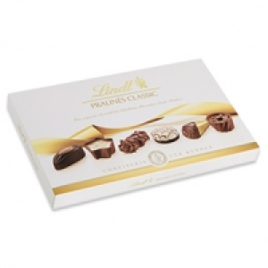 Lindt Pralinés Classic, Nougat, Noirs oder Hell & Zart jede 200-g-Pack 4.99 €