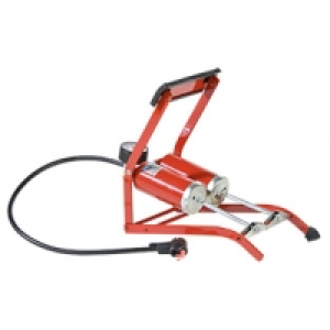 Doppelzylinder-Fußluftpumpe 13.99 €