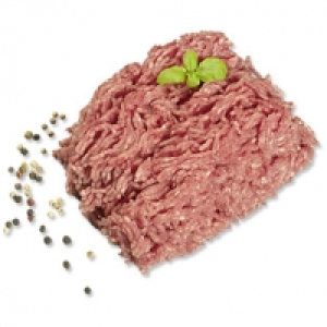 Frisches Hackfleisch gemischt aus Schweine- und Rindfleisch, je 100 g 0.40 €