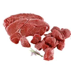 Frischer Rinderbraten oder Gulasch aus dem Nacken, ohne Knochen, je 1