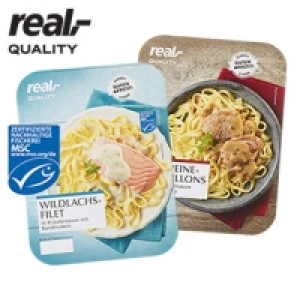 Real  Wildlachs-Filet in Kräutersauce oder Schweine-Medaillons mit Tagliatel