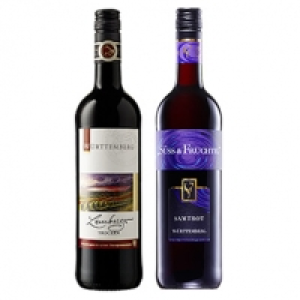 Deutschland/W&uuml;rttemberg S&uuml;&szlig;&Fruchtig versch. Sorten oder Lemberger, Tr