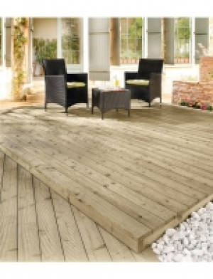 Komplett-Set: Holz-Terrassendielen Kiefer inkl. Unterkonstruktion