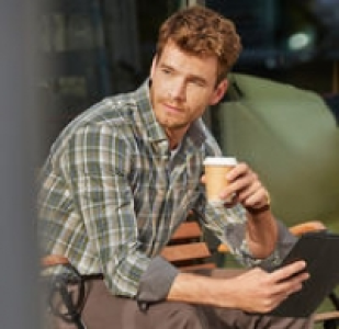 Herren-Hemd mit Button-Down-Kragen 5.99 €