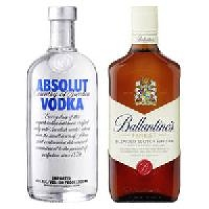 Absolut Vodka oder Ballantines Finest Scotch Whisky