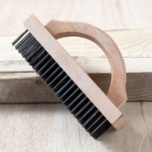 D-Griff Drahtbürste 3.99 €
