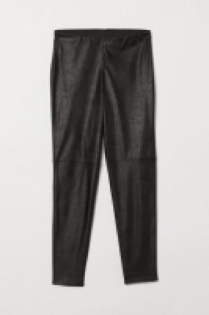  H 8.99 €