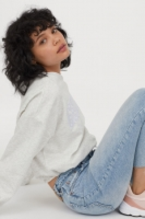  Sweatshirt mit Kordelzug 6.99 €
