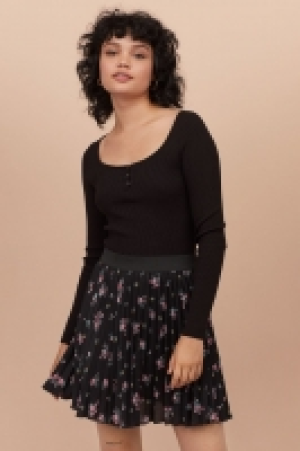  Geripptes Shirt 8.99 €
