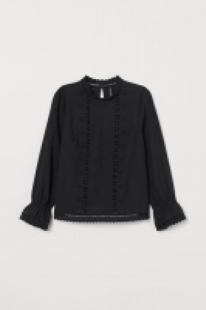  Bluse mit Broderie Anglaise 10.99 €