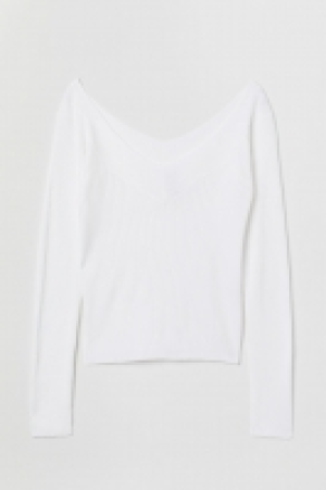  Pullover mit V-Ausschnitt 10.99 €