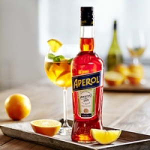 Aperol 15 % Vol., jede 0,7-l-Flasche 12.13 €