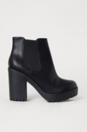  Ankleboots 15.99 €