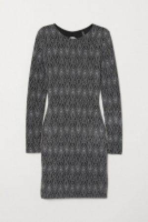  Glitzerndes Kleid 14.99 €