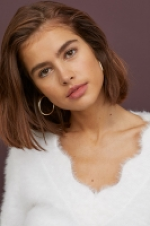  Flauschiger Pullover 22.99 €