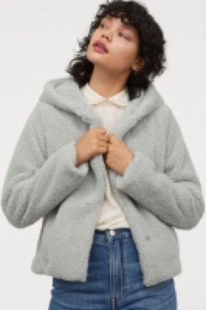  Kapuzenjacke aus Teddyfleece 24.99 €