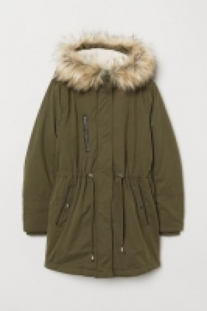  Wattierter Parka mit Kapuze 20.99 €