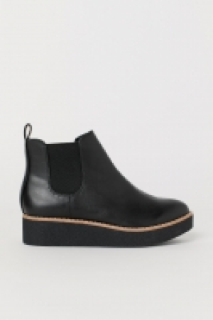 HM   Ankleboots aus Lederimitat