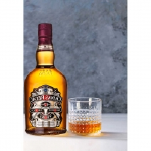 Chivas Regal Scotch Whisky 40 % Vol., jede 0,7-l-Flasche