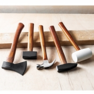 Hämmer mit Hickory-Holzstiel 6.81 €